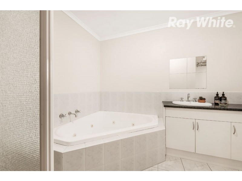 29 Island Place, Mill Park VIC 3082