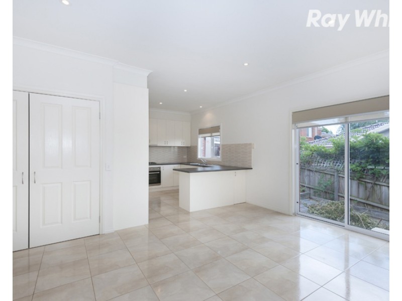 2/64 Grandview Grove, Rosanna VIC 3084