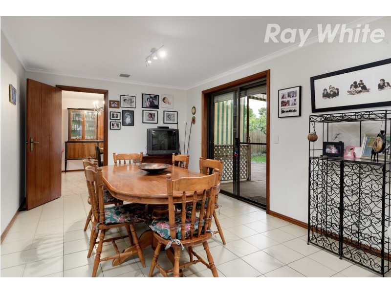 13 Larter Court, Bundoora VIC 3083