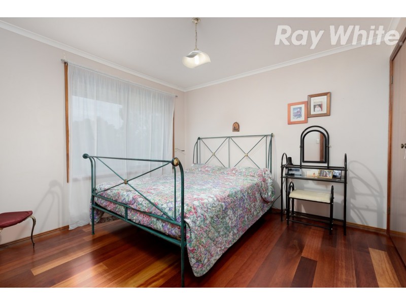 13 Larter Court, Bundoora VIC 3083