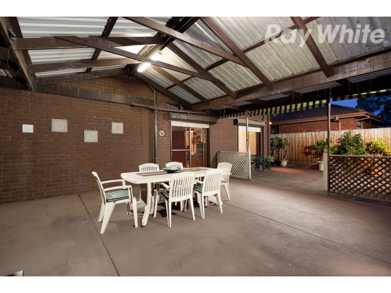 13 Larter Court, Bundoora VIC 3083