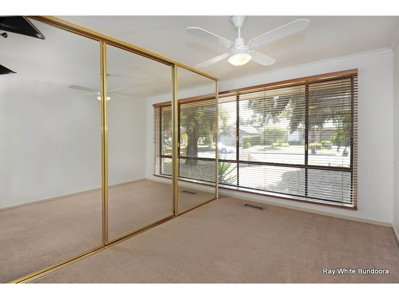 23 Coventry Crescent, Mill Park VIC 3082