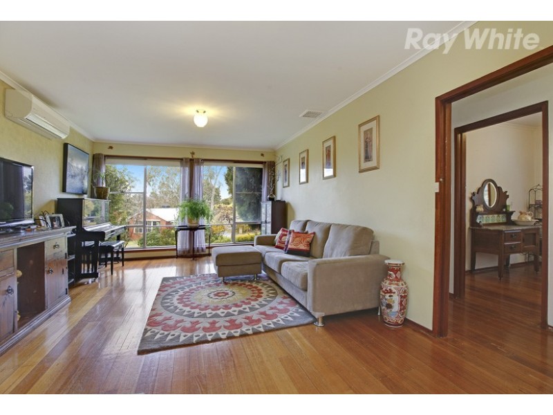 37 Shannon Crescent, Watsonia VIC 3087