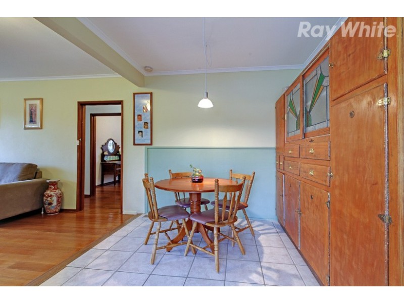 37 Shannon Crescent, Watsonia VIC 3087