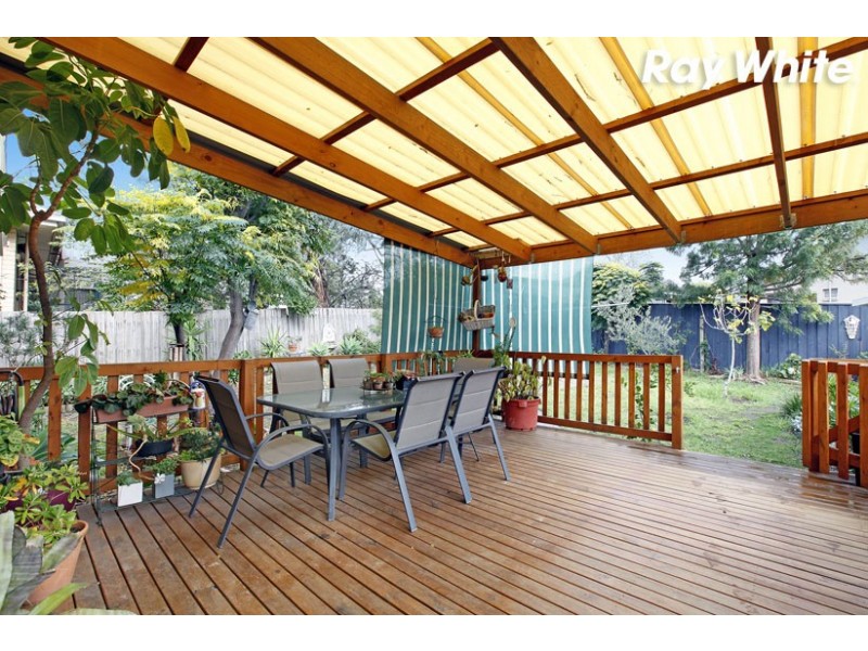 37 Shannon Crescent, Watsonia VIC 3087