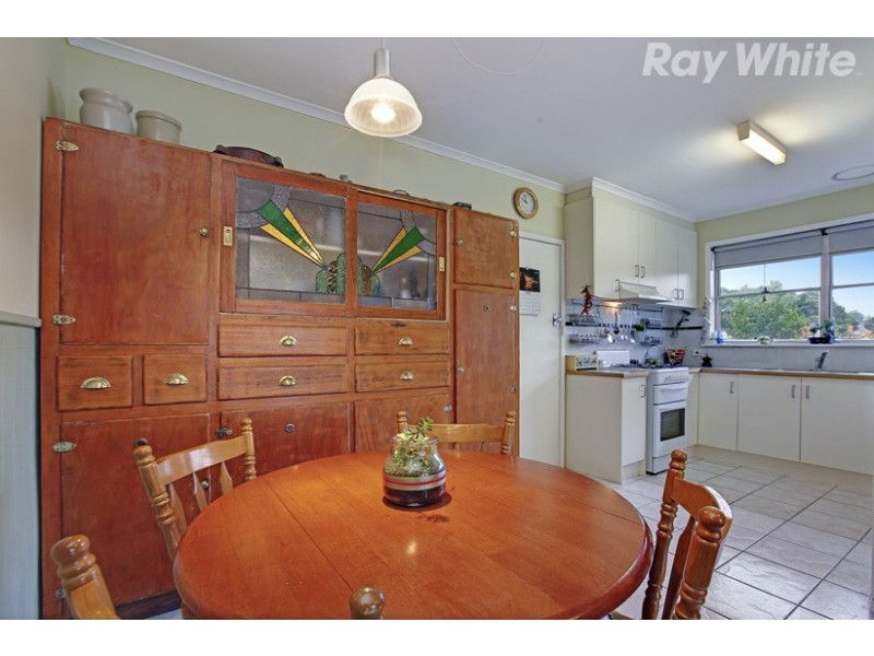 37 Shannon Crescent, Watsonia VIC 3087