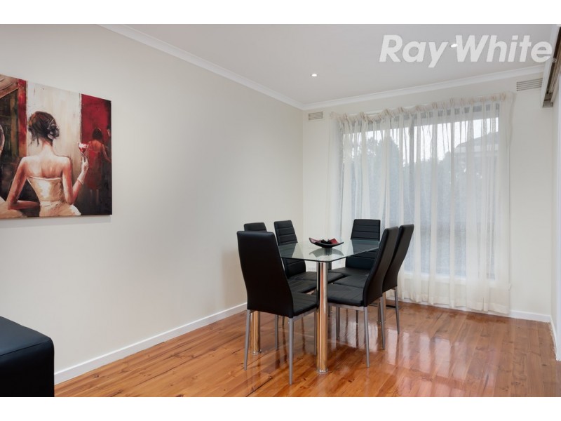 4 Devitt Court, Mill Park VIC 3082