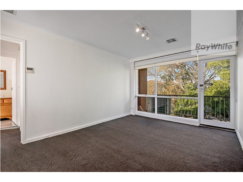 6/30 Robb Street, Reservoir VIC 3073