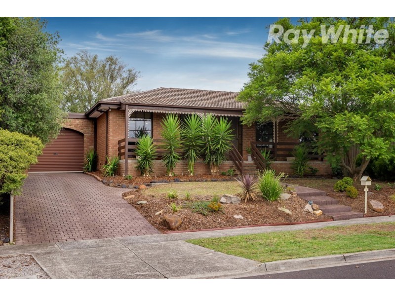 12 McLaughlin Crescent, Mill Park VIC 3082