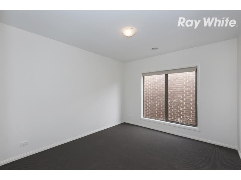 3 Estuary Court, Doreen VIC 3754