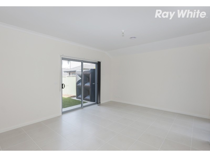 3/3 Curtain Street, Kingsbury VIC 3083