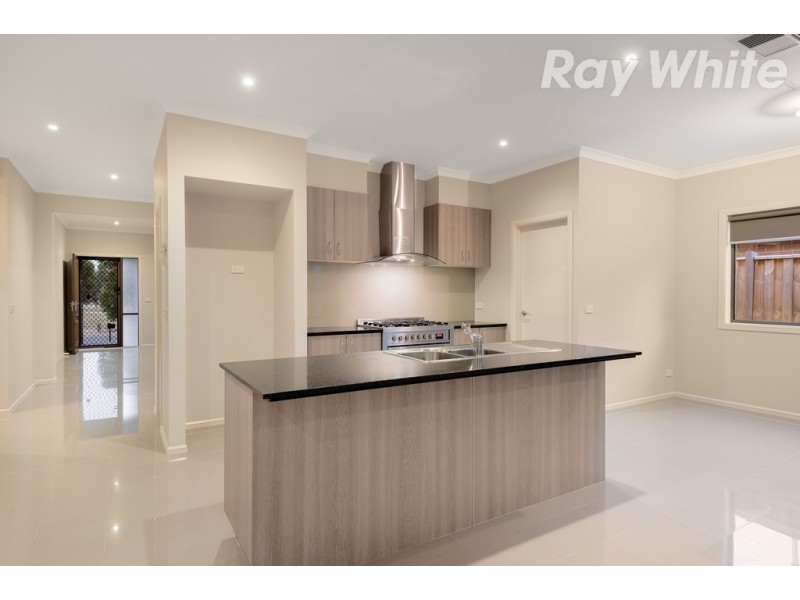 28 Bedervale Loop, Doreen VIC 3754