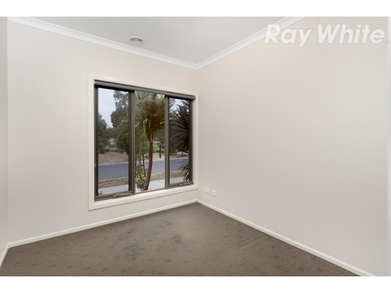 28 Bedervale Loop, Doreen VIC 3754