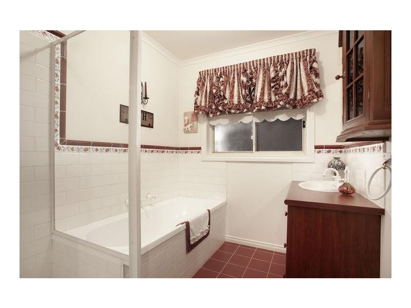 16 Samuel Court, Bundoora VIC 3083