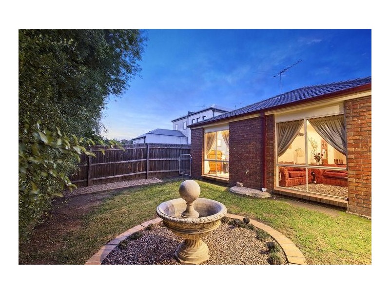 16 Samuel Court, Bundoora VIC 3083