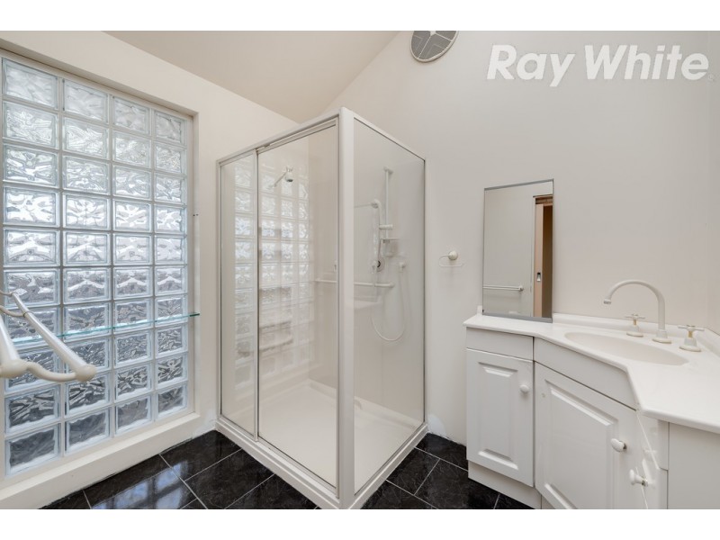 25 Neilsen Crescent, Bundoora VIC 3083