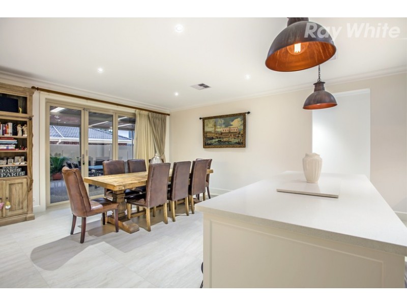 3 Triandra Drive, South Morang VIC 3752