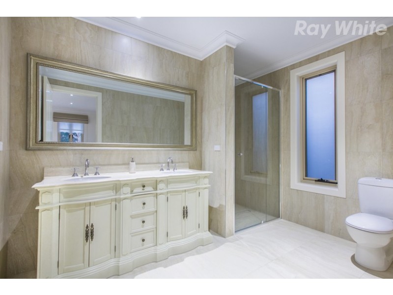 3 Triandra Drive, South Morang VIC 3752