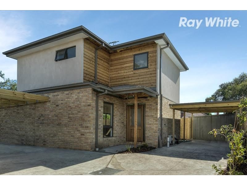 10A Burns Grove, Kingsbury VIC 3083