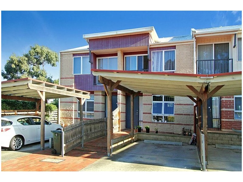 18/70 Grange Boulevard, Bundoora VIC 3083