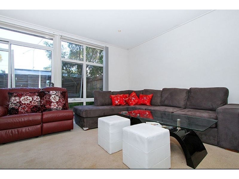 18/70 Grange Boulevard, Bundoora VIC 3083