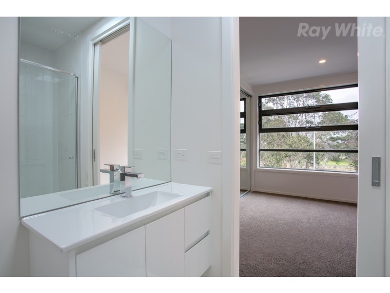 24B Main Drive, Bundoora VIC 3083