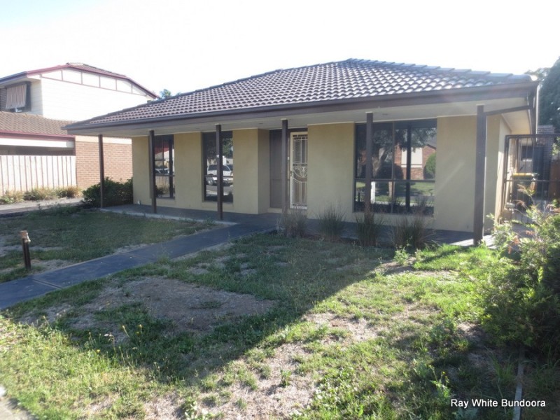 12 Newcombe Court, Mill Park VIC 3082