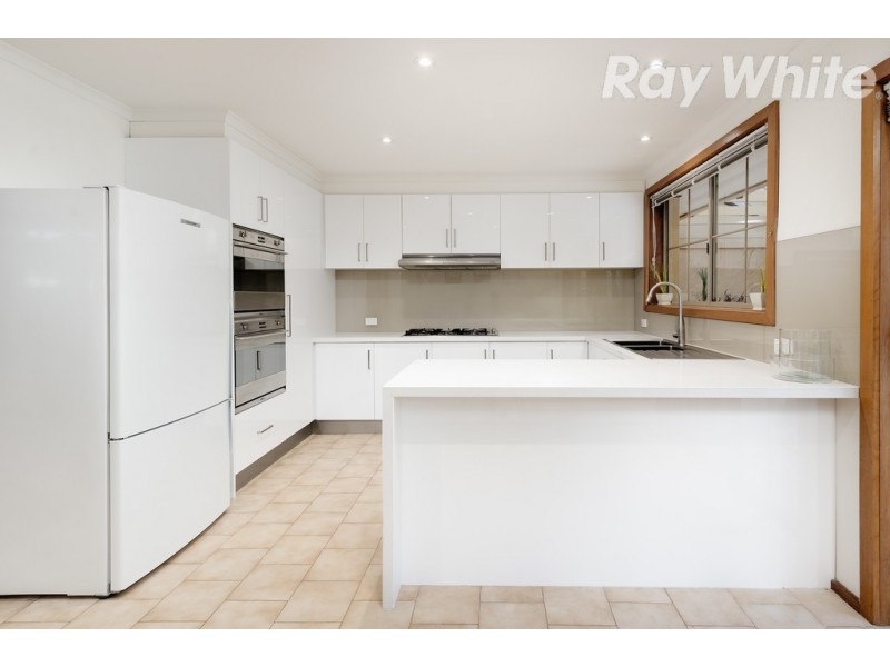 52 Centenary Drive, Mill Park VIC 3082