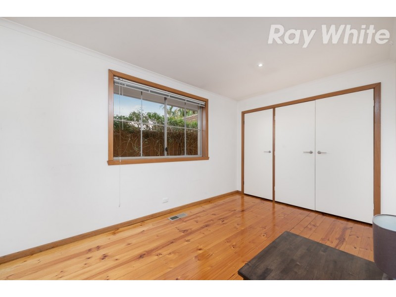 52 Centenary Drive, Mill Park VIC 3082