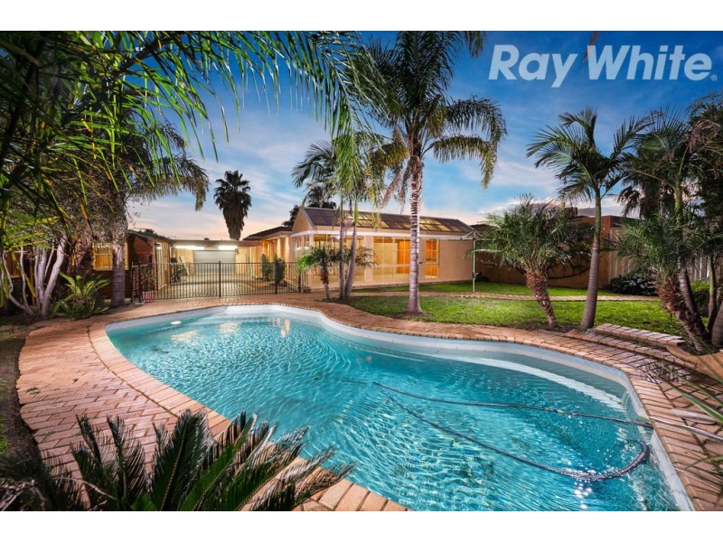 52 Centenary Drive, Mill Park VIC 3082