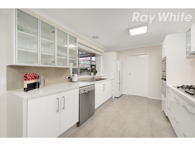 2 Lennox Crescent, Bundoora VIC 3083