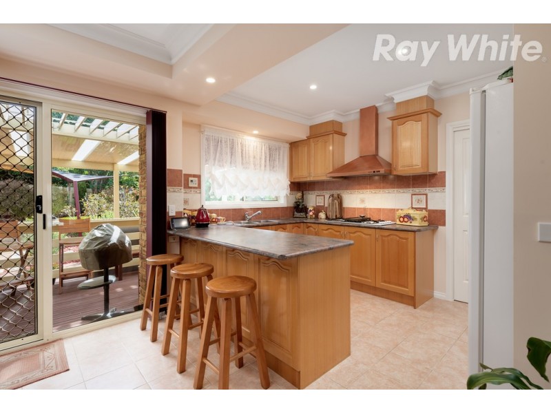 23 Lazar Grove, South Morang VIC 3752