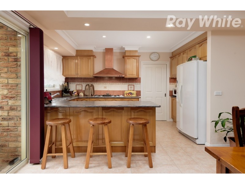 23 Lazar Grove, South Morang VIC 3752