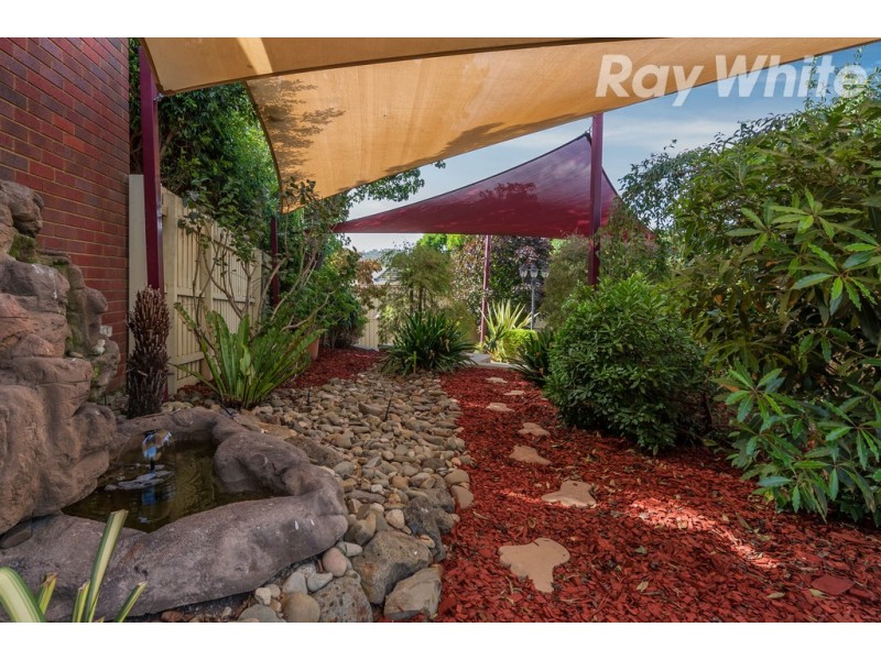 23 Lazar Grove, South Morang VIC 3752