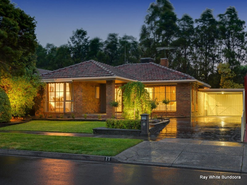 17 Grevillia Drive, Mill Park VIC 3082