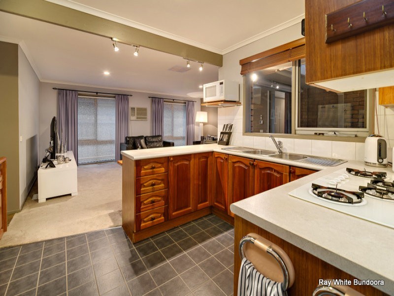 17 Grevillia Drive, Mill Park VIC 3082
