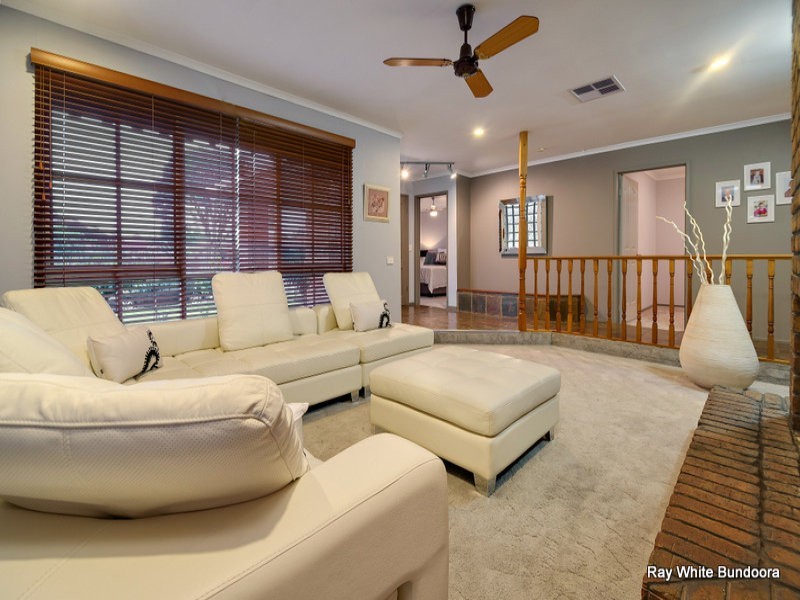 17 Grevillia Drive, Mill Park VIC 3082