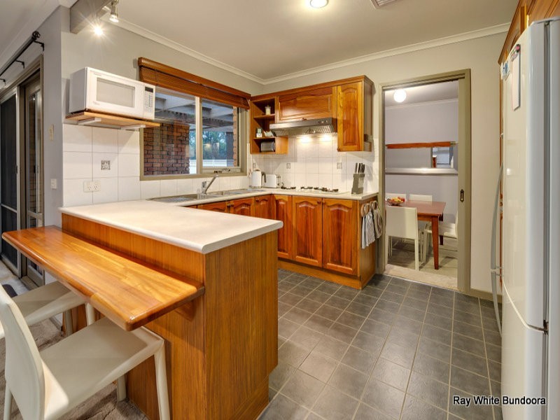 17 Grevillia Drive, Mill Park VIC 3082