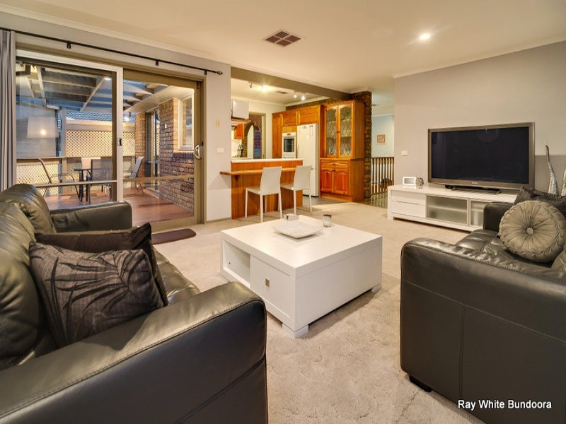 17 Grevillia Drive, Mill Park VIC 3082
