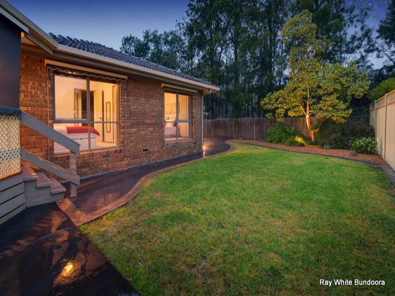 17 Grevillia Drive, Mill Park VIC 3082