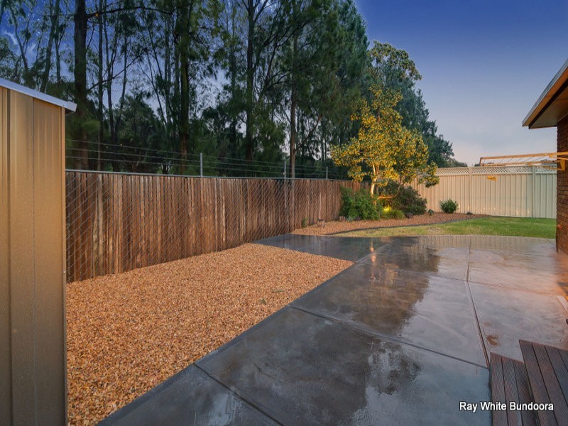 17 Grevillia Drive, Mill Park VIC 3082