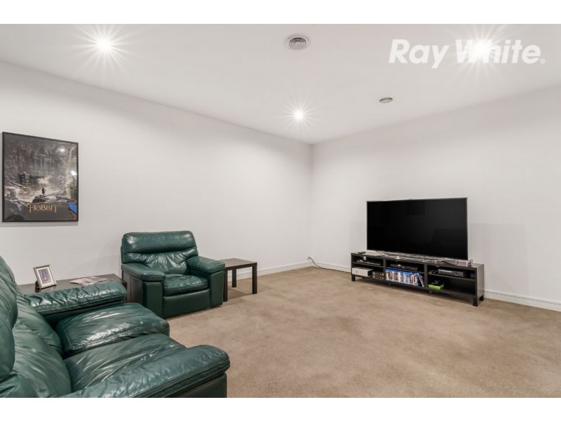 25 Sugarloaf Drive, Macleod VIC 3085