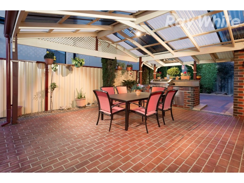 17 Orchid Avenue, Reservoir VIC 3073