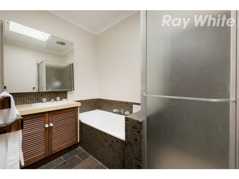 38a Cameron Parade, Bundoora VIC 3083