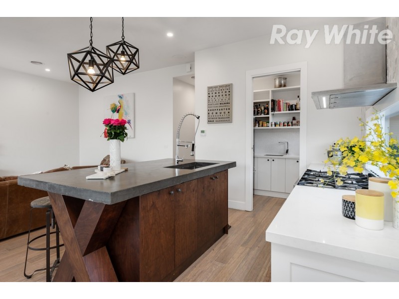 39 Leamington Street, Reservoir VIC 3073