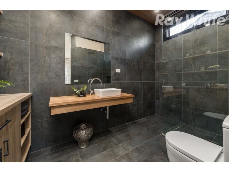 39 Leamington Street, Reservoir VIC 3073