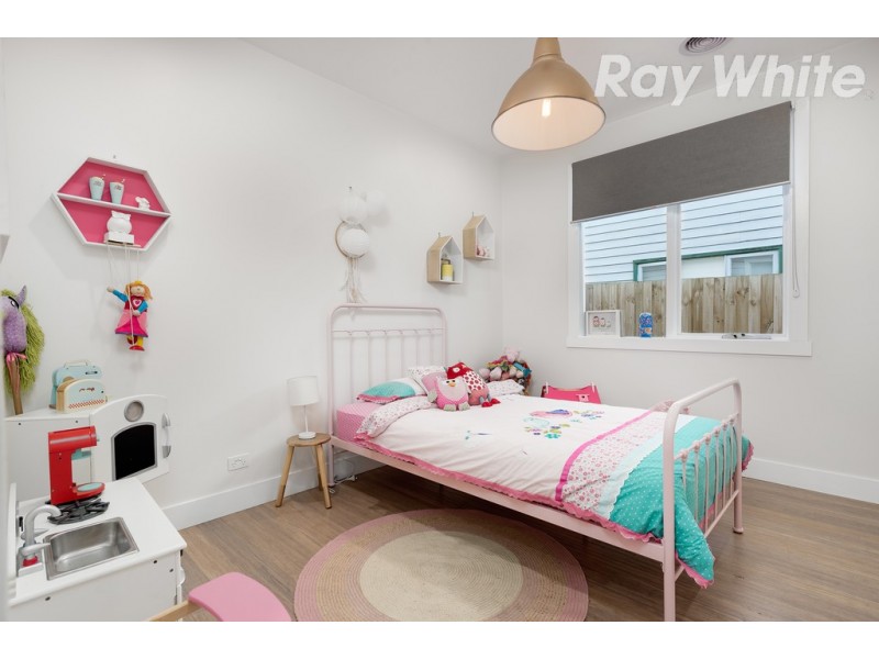 39 Leamington Street, Reservoir VIC 3073