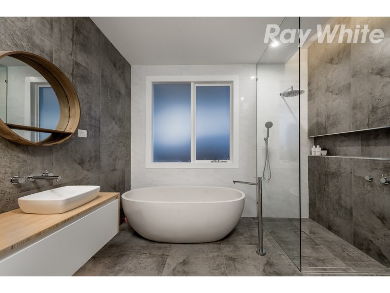 39 Leamington Street, Reservoir VIC 3073