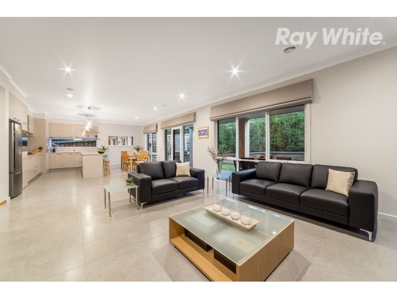 8 Cade Grove, Macleod VIC 3085