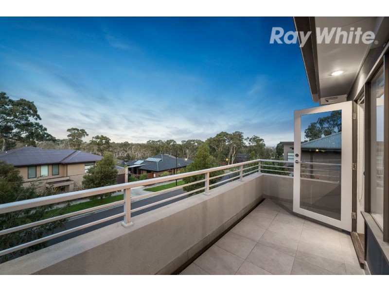 8 Cade Grove, Macleod VIC 3085